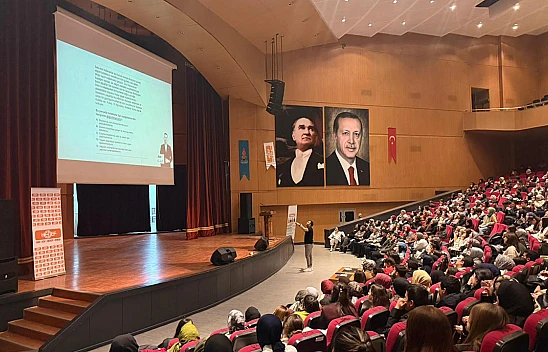 Kahramanmaraş'ta YKS ve KPSS Kazandıran Taktikler Kampı başladı