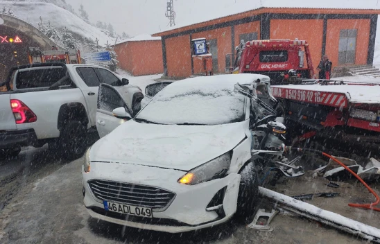 Kahramanmaraş'taki feci kazada otomobil sürücüsü öldü