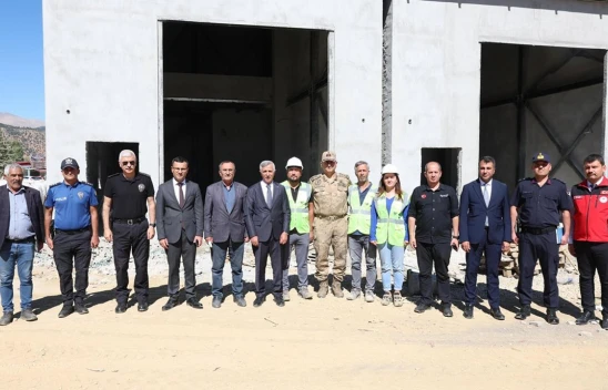 Kahramanmaraş Valisi Ünlüer, projeleri bizzat denetledi