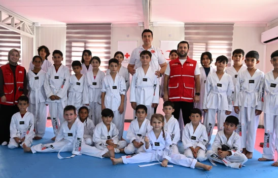 Kahramanmaraşlı depremzede çocuklar tekvandoyla rehabilite oluyor