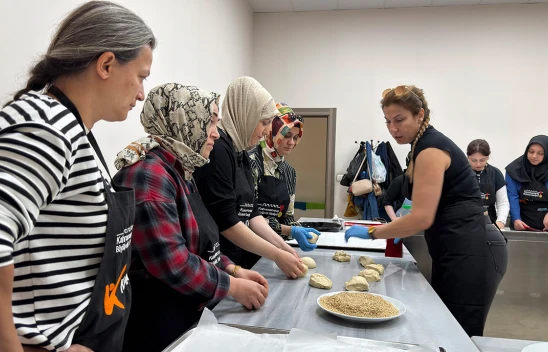 Kahramanmaraşlı kadınlardan pastacılık kursuna yoğun ilgi