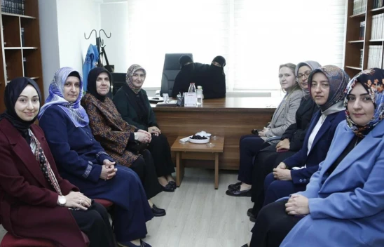 Kahramanmaraşlı siyam ikizleri Ayşe ve Sema Tanrıkulu'na anlamlı ziyaret