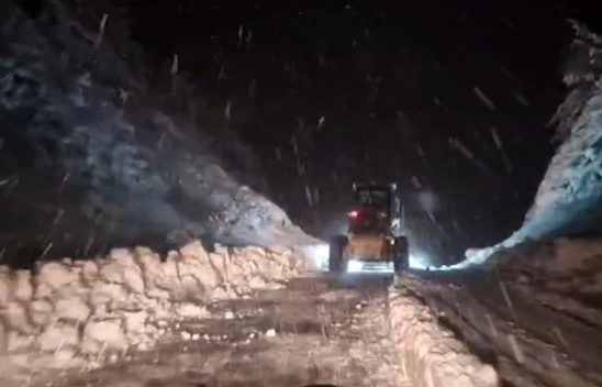 Kar yağışı yaşamı felç etti! 7 ilde onlarca köye ulaşım sağlanamıyor