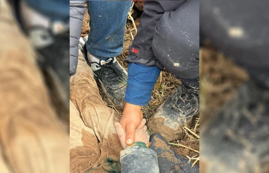 Kayıp olarak aranan çocuk gömüldüğü topraktan yaralı çıkarıldı