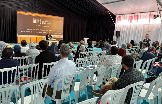 Kitap Fuarı, son gününde Taha Kılınç söyleşisiyle devam etti