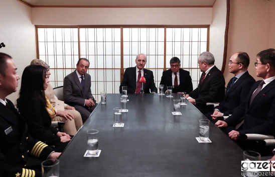 Kurtulmuş, Kahramanmaraş depremleri sonrası yardıma gelen Japon Afet Yardım Ekibiyle buluştu