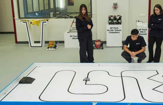 Lise öğrencilerinden uluslararası yarışmalarda çifte başarı