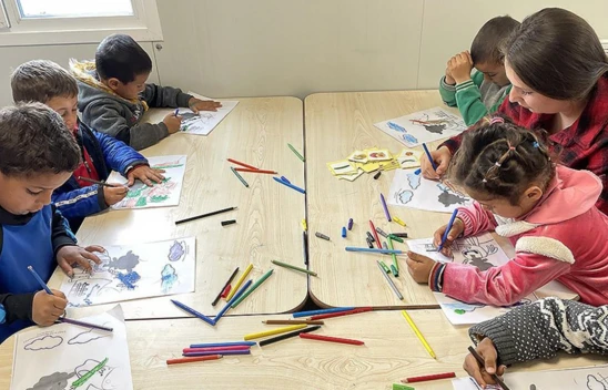 Mevsimlik tarım işçisi ailelerin çocuklarına kesintisiz eğitim desteği