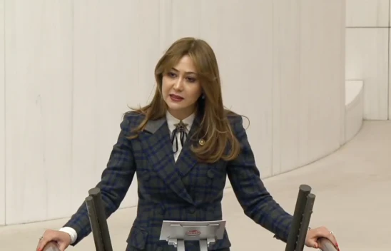 Milletvekili Karakoç Dora, 'Yıkıldığımız yerden yeniden doğar, yeniden başlarız'