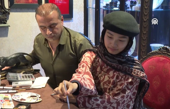 Müslüman olan Japon öğrenci, Türk sanatlarını öğreniyor