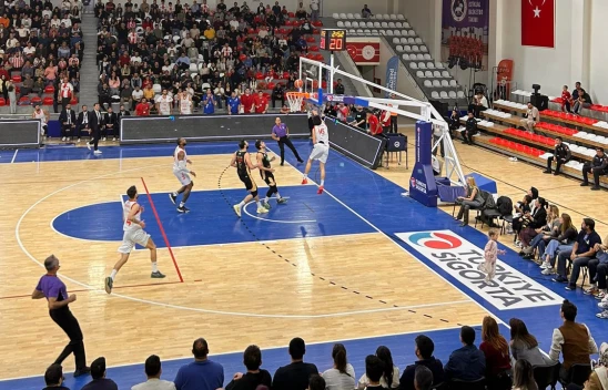 Nefes kesen karşılaşma KİPAŞ İstiklalspor Basketbol'un
