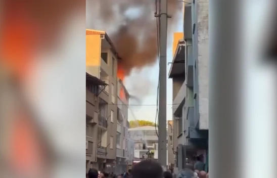 Önce torununu attı sonra kendisi atladı!