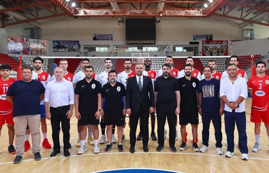Onikişubat Belediyespor voleybol takımı kendi sahasında ilk maçına çıkıyor