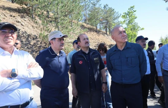 Orman yangınlarına karşı 5.400 personel, 119 hava aracıyla yoğun mücadele