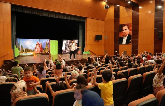 Pamuk ile Kömür hayvan sevgisini Kahramanmaraş'ta sahneye taşıdı