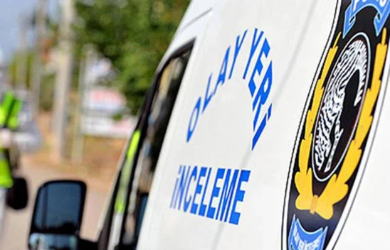 Park halindeki hafif ticari araçta 2 genç ölü bulundu