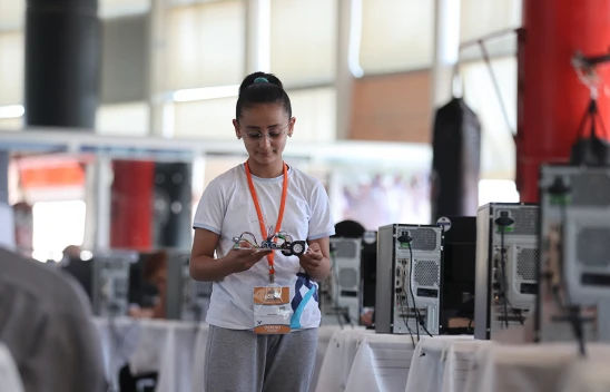 Robot yarışması için öğrenciler 17 yılda 32 bin robot yaptı