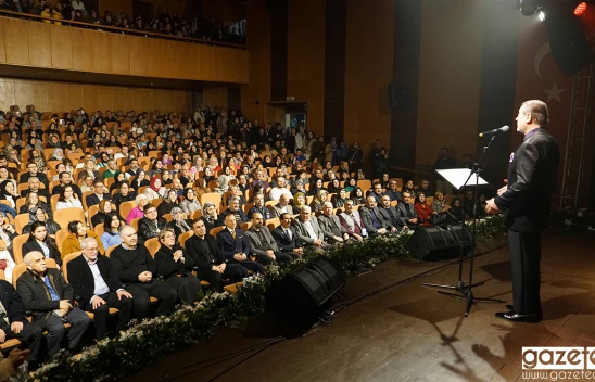 Sanatçı Ahmet Özhan, Kahramanmaraş'ta gönüllere dokundu
