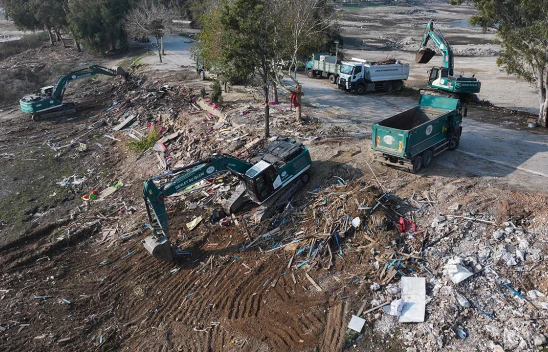 Seyhan Barajındaki kaçak yapıların yıkımı tamamlandı