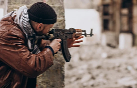 Şiddet içeren diziler akran zorbalığını ve çeteleşmeyi tetikliyor