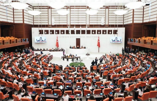 TBMM çocuk özel oturumunu Berra Koramaz yönetti