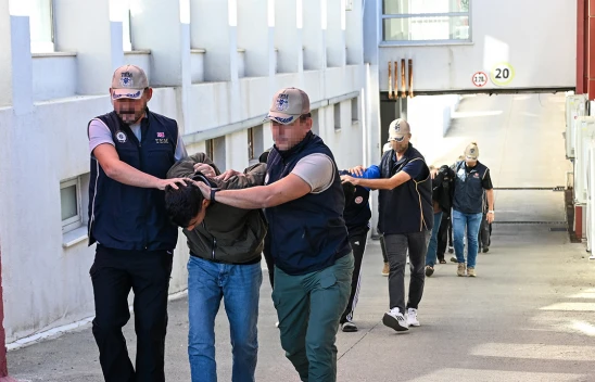 Terör örgütü DEAŞ operasyonu!  3 zanlı tutuklandı