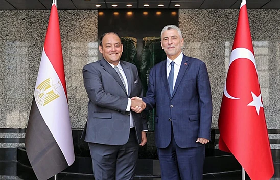 Ticaret Bakanı Bolat, Mısır Sanayi ve Ticaret Bakanı Saleh ile görüştü