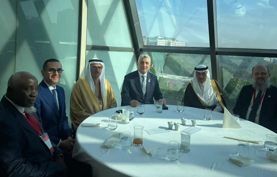 Ticaret Bakanı Bolat, Mısırlı ve Suudi Arabistanlı Yetkililerle bir araya geldi