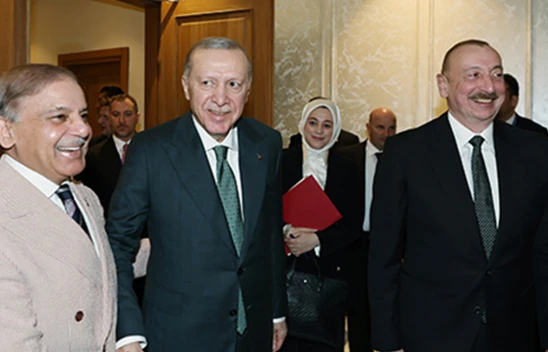 Türkiye-Azerbaycan-Pakistan üçlü zirve