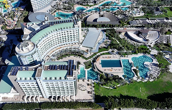 Türkiye turizmde zoru başarıyor