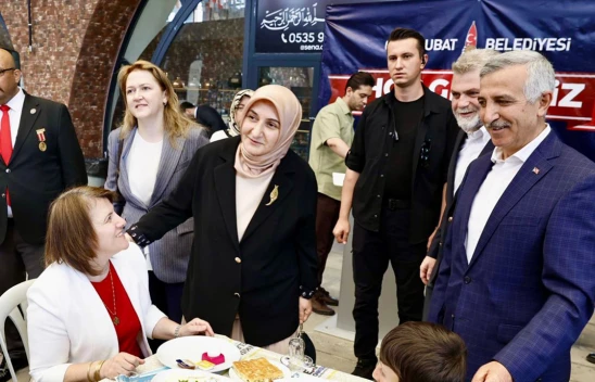 Vali Ünlüer, Anneler Günü'nde şehit ve gazi aileleriyle buluştu