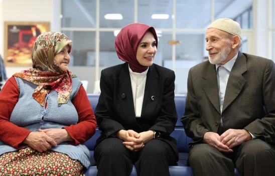 Yaşlı ve engelli aylıkları hak sahiplerinin hesaplarına yatırılmaya başlandı