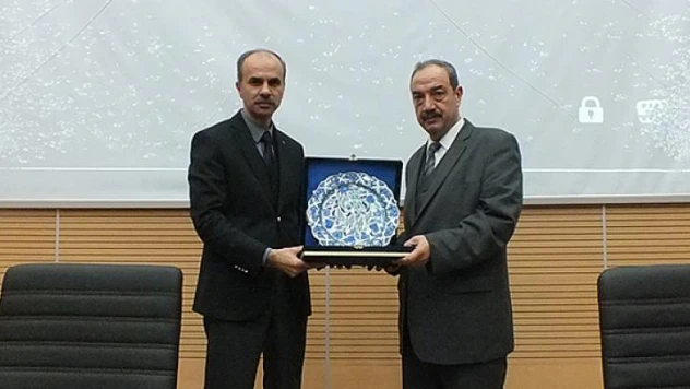 Kahramanmaraş'ta Geçmişten Günümüze Adalet konferansı