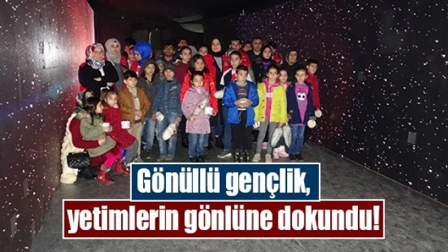 Gönüllü gençlik, yetimlerin gönlüne dokundu!