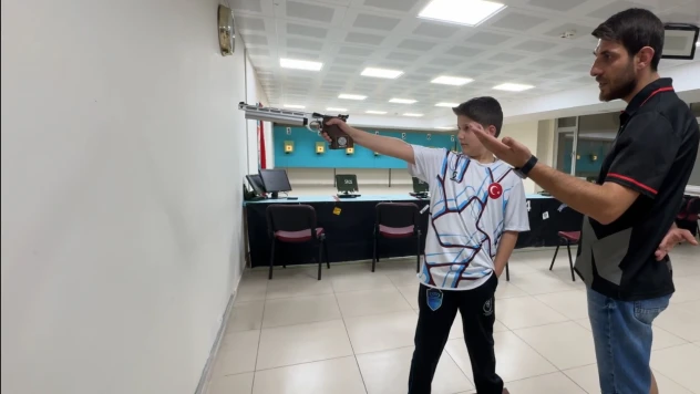 11 yaşındaki genç atıcıdan üst üste 2 Türkiye birinciliği