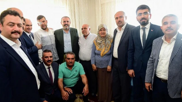 Ünal, Şehit ailelerini ve gazileri ziyaret etti!