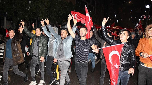 Hatay, Mehmetçik için yürüdü!
