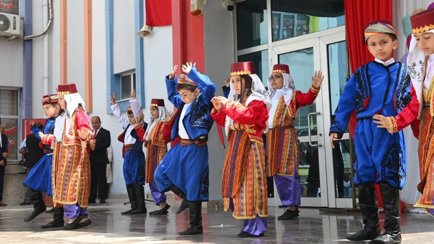 23 Nisan Ulusal Egemenlik ve Çocuk Bayramı büyük bir coşkuyla kutlandı