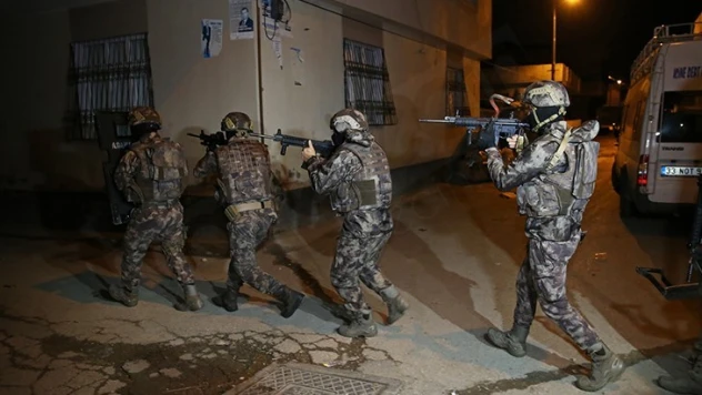 3 ilde terör örgütü PKK/KCK operasyonu