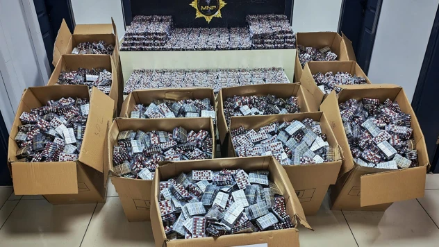 332 bin 808 sentetik ecza hapı ele geçirildi