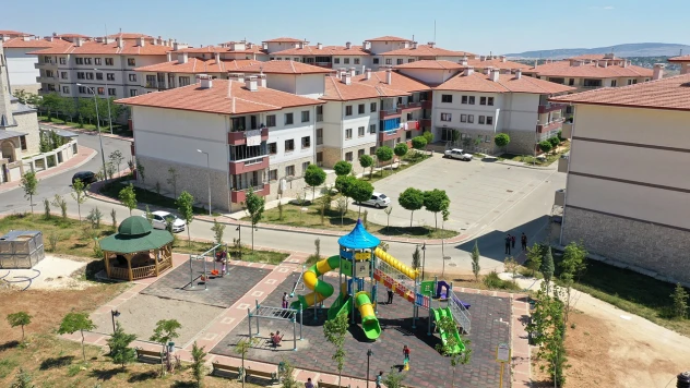 4 çocuğu olan aileler çekiliş ve kuraya girmeden ev sahibi olacak