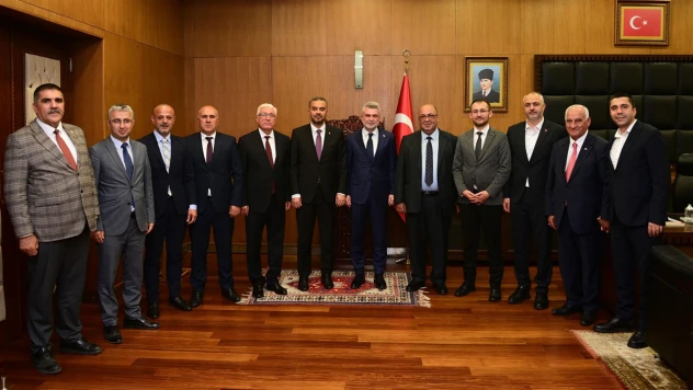 4 siyasi parti aynı karede Kahramanmaraş için toplandı