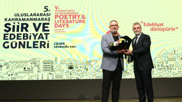 5'inci Uluslararası Şiir ve Edebiyat Günleri, görkemli törenle başladı