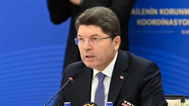 Aile yapısını hedef akımlara karşı önleyici adımlar atacağız