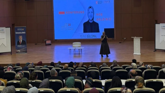 Aileler için edebiyat ve değerler buluşması