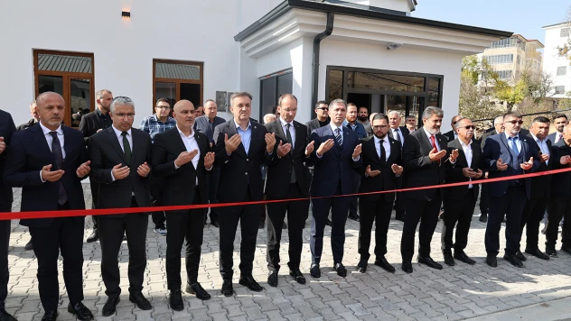 AK Parti Genel Başkan Yardımcısı Sırakaya, 'Bizim için cami imanın kalbi demektir'