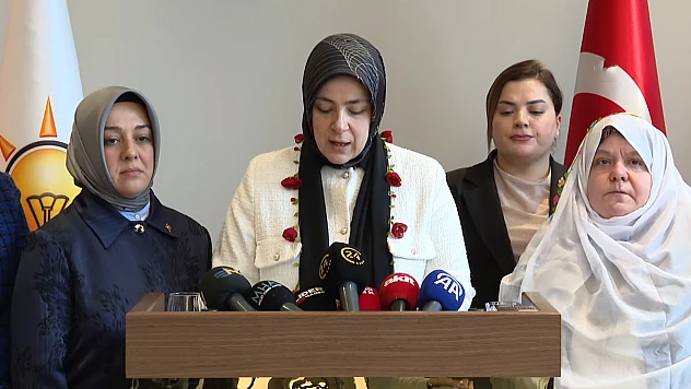 AK Parti Kadın Kolları'ndan Mihalgazi Belediye Başkanı Güneş'e destek