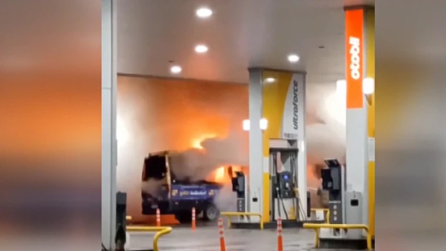 Akaryakıt istasyonunda korku dolu anlar