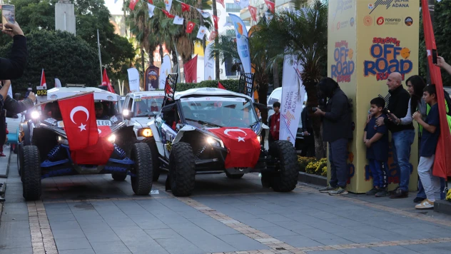 Akdeniz Off-Road Kupası İkinci Mahalli Yarışı'nın açılış seremonisi yapıldı