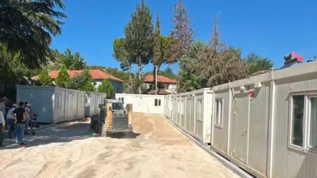 Alacaatlı köyünde 10 konteynerin kurulumu tamamlandı